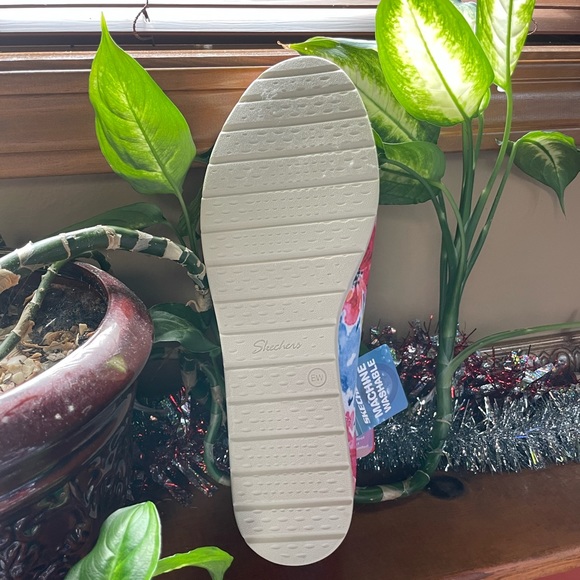 SKECHERS CLEO FLEX WEDGE. FLORESSENCE/PINK MULTI. SIZE 11 WIDE. - Picture 3 of 8